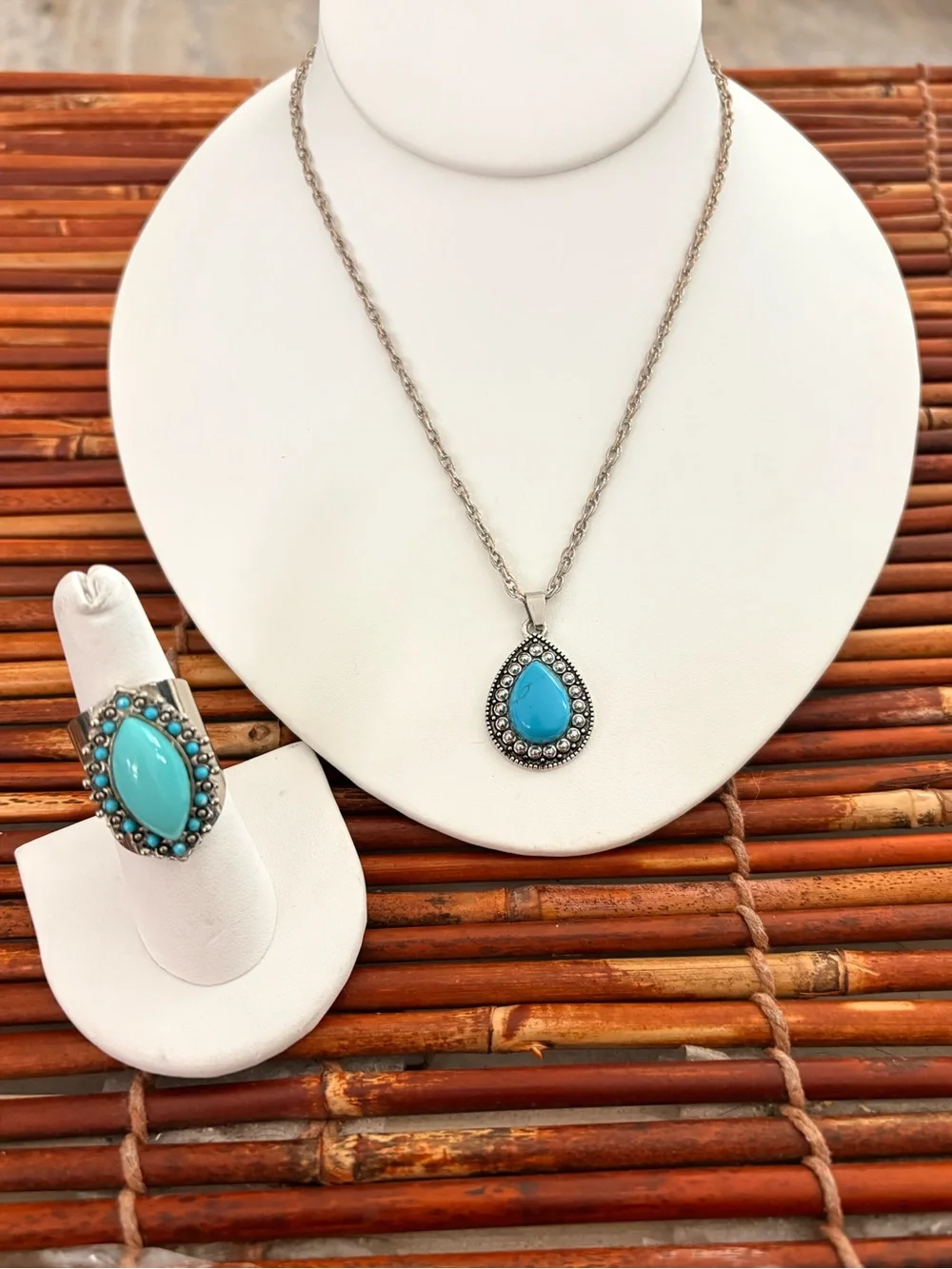 Faux Turquoise Teardrop Necklace Matching Ring Silver Tone Size 7 18”-20”